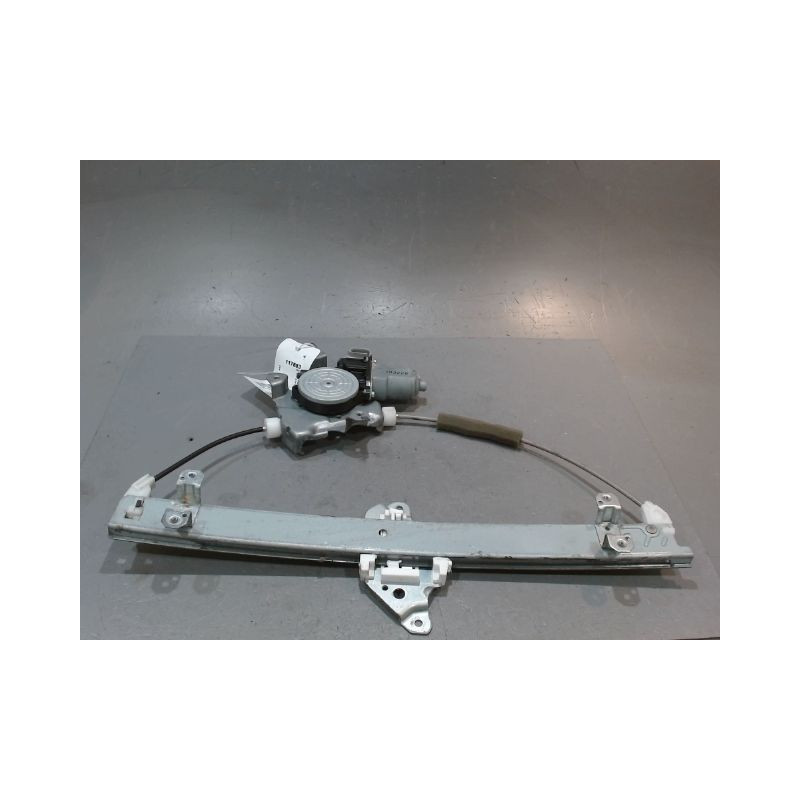 MECANISME+MOTEUR LEVE-GLACE AVANT DROIT NISSAN JUKE