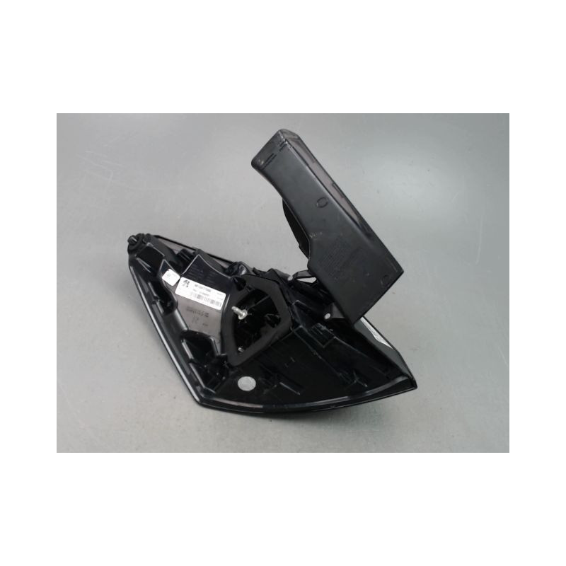 FEU ARRIERE DROIT PEUGEOT 3008 BREAK I PHASE 2 2013-...