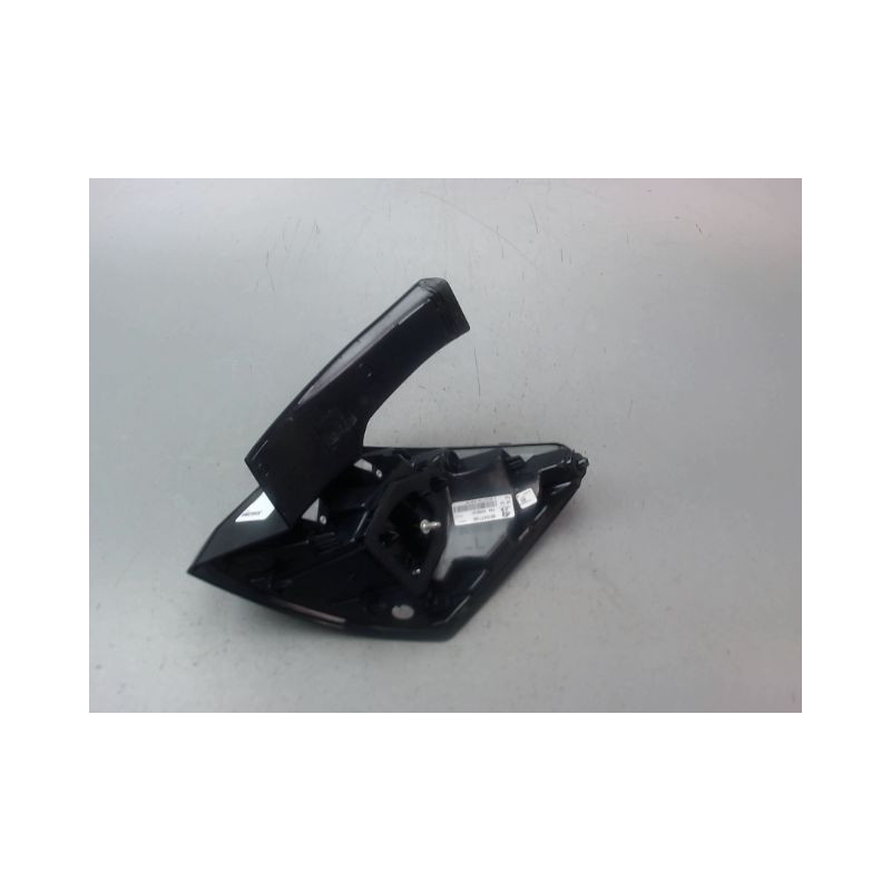 FEU ARRIERE GAUCHE  PEUGEOT 3008 BREAK I PHASE 2 2013-...