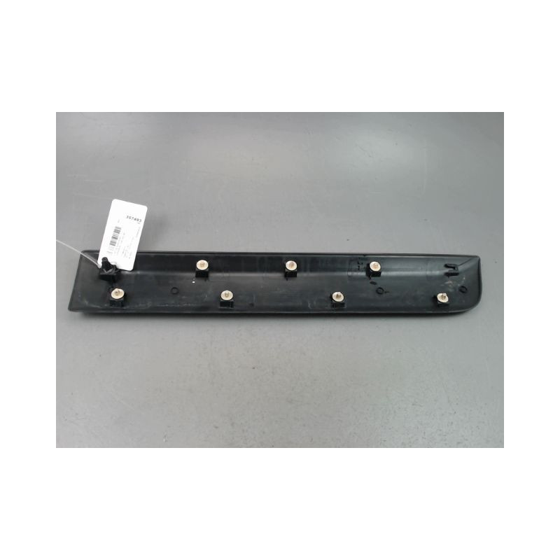 PROTECTION PORTE ARRIERE DROIT DACIA SANDERO I 2008-2012