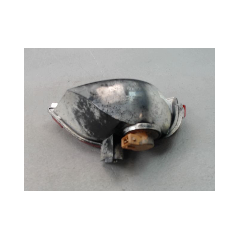 FEU DE PARE-CHOC ARRIERE GAUCHE RENAULT MEGANE IV PHASE 1 2015-