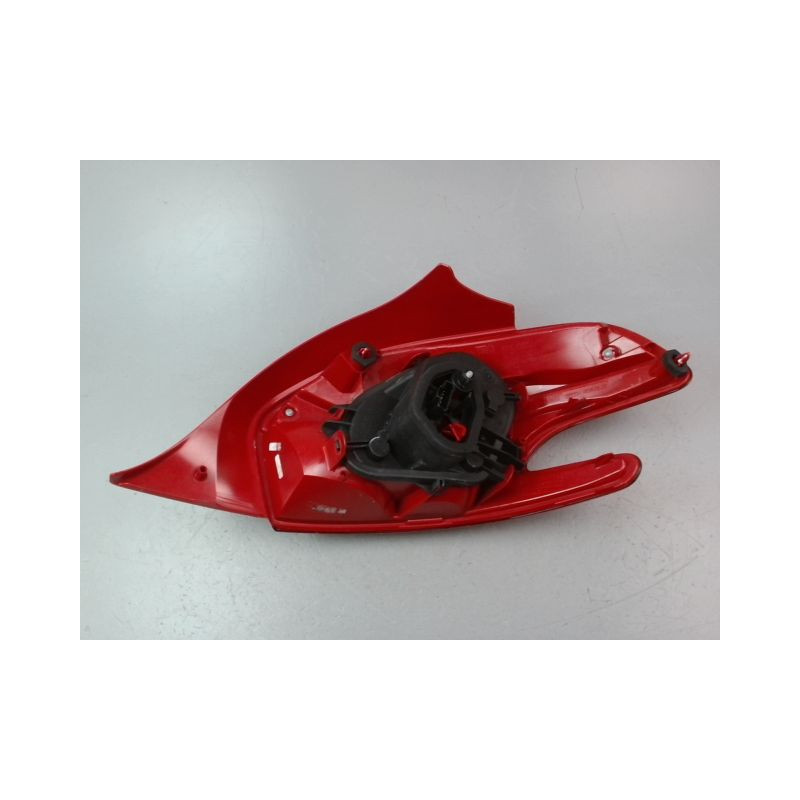 FEU ARRIERE GAUCHE  PEUGEOT 208 Phase 1 2012-...
