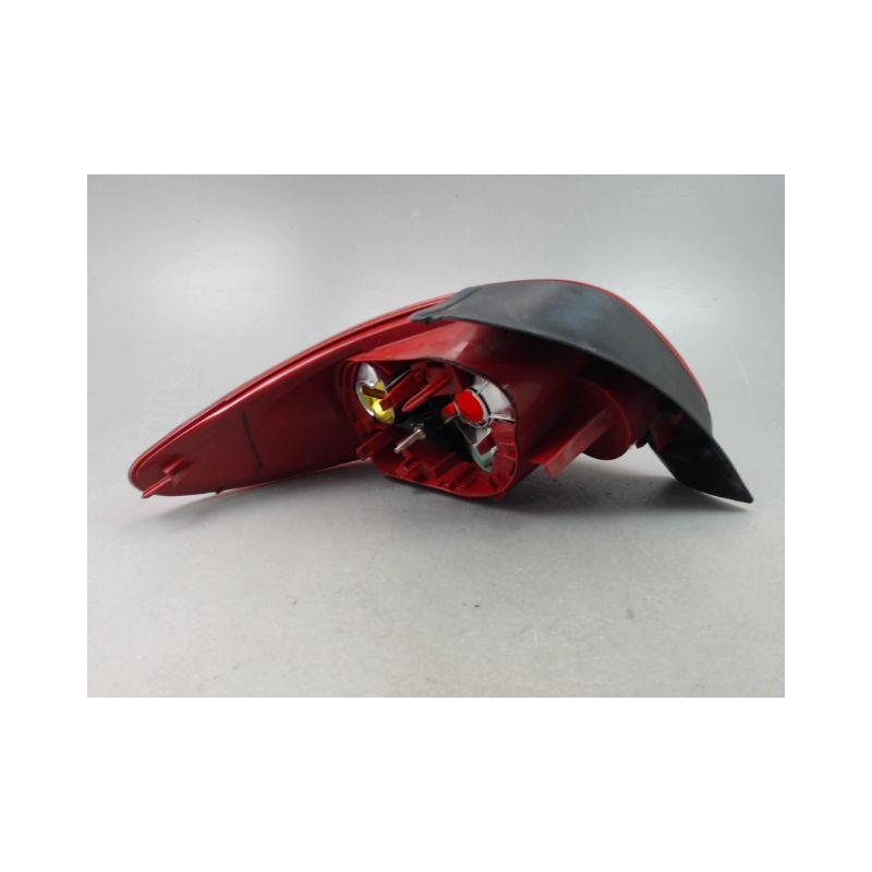 FEU ARRIERE DROIT PEUGEOT 206 1998-2009