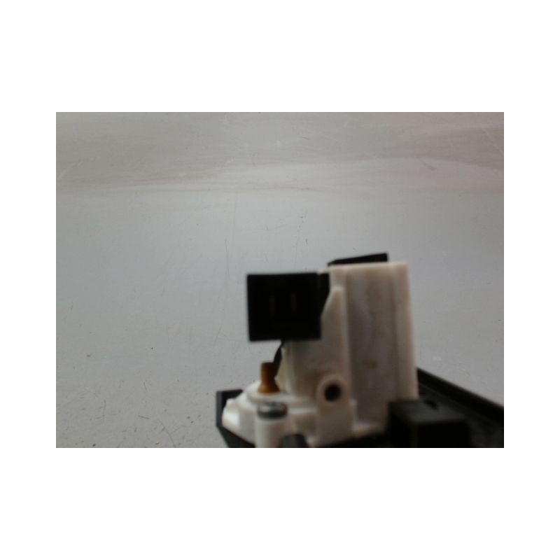 POIGNEE EXTERIEURE COFFRE PEUGEOT 206 1998-2009