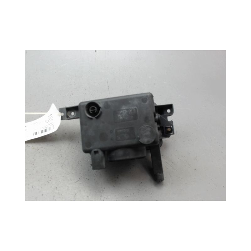 PHARE ANTIBROUILLARD AVANT GAUCHE OPEL CORSA III Phase 2 (C) 2003-2006