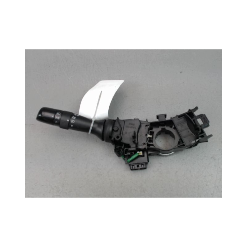 COMMANDE ECLAIRAGE TOYOTA PRIUS 2004-