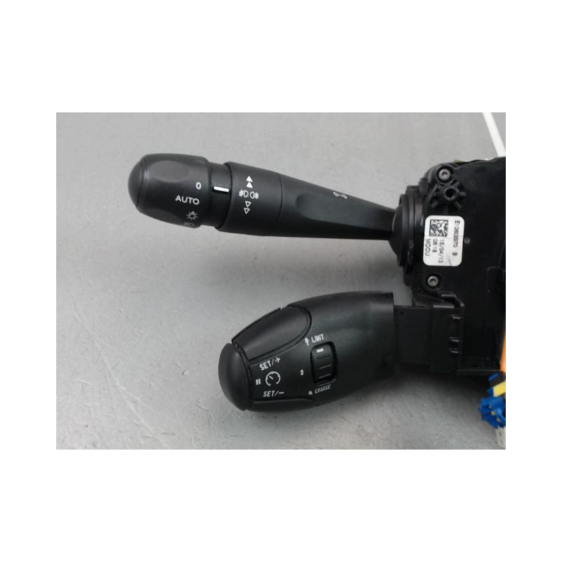 BLOC COMMODOS PEUGEOT 208 2012-...