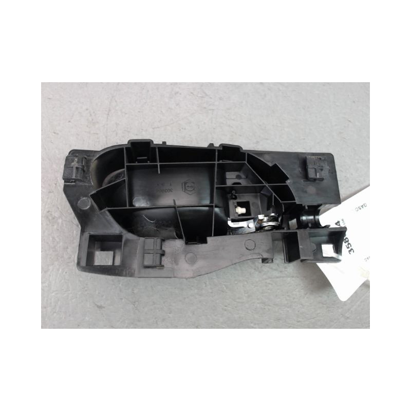 POIGNEE INTERIEURE PORTE AVANT GAUCHE PEUGEOT 208 2012-...