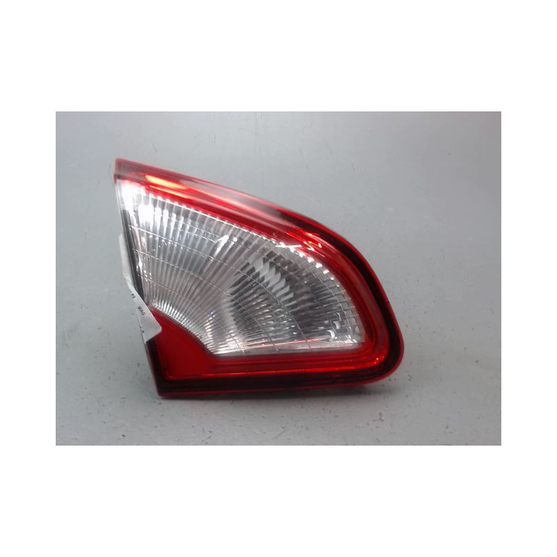 FEU ARRIERE INTERIEUR GAUCHE NISSAN QHASQAI 2007-