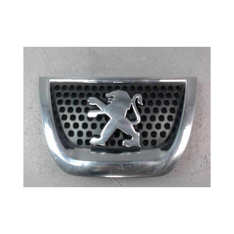 SIGLE CALANDRE PEUGEOT 3008 BREAK I Phase 1 2009-2013