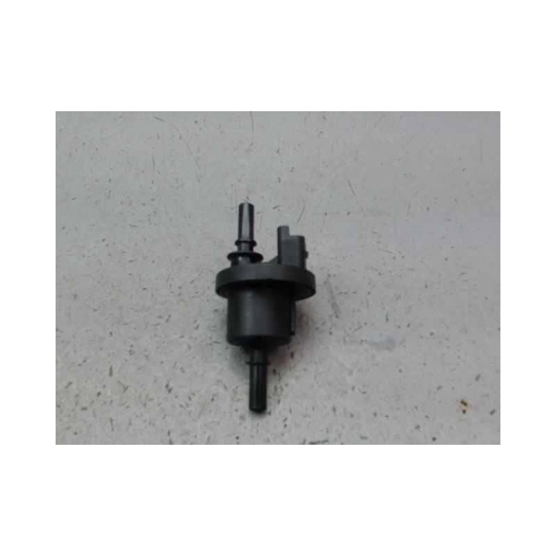 CANISTER DE VAPEUR DE CARBURANT RENAULT TWINGO II Phase 1 2007-2011