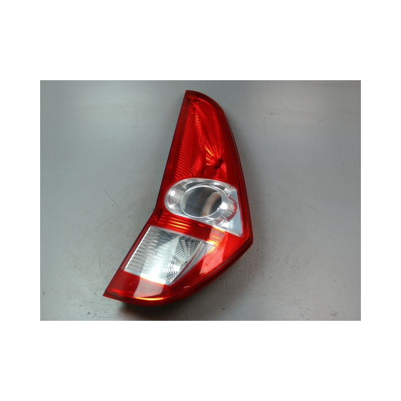 FEU ARRIERE DROIT SUZUKI SPLASH 2008-2012