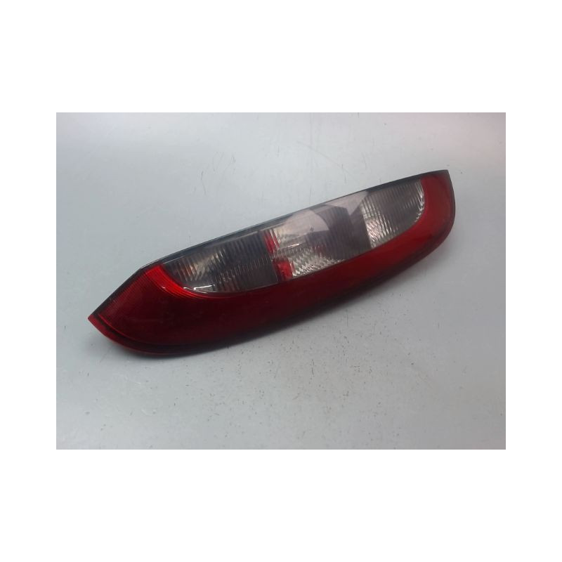 FEU ARRIERE GAUCHE  OPEL CORSA III Phase 1 (C) 2000-2003