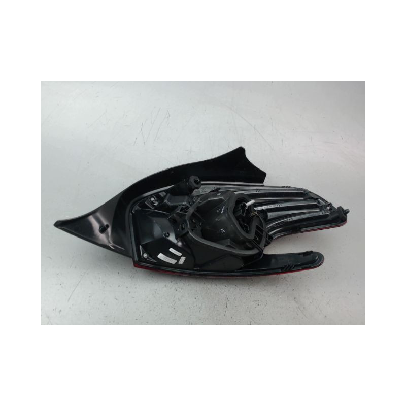 FEU ARRIERE GAUCHE  PEUGEOT 208 Phase 1 2012-...