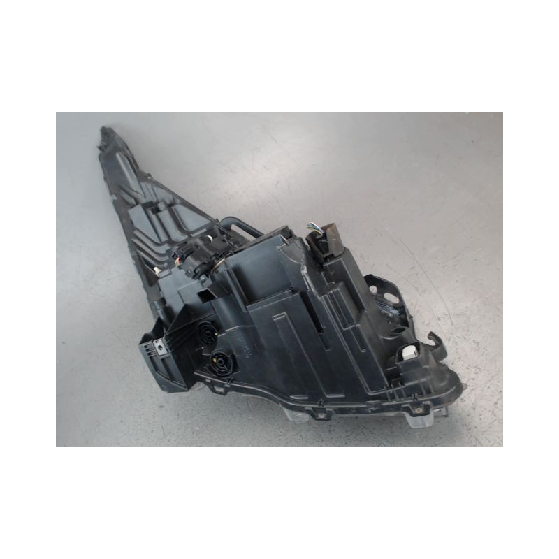 PHARE GAUCHE PEUGEOT 3008