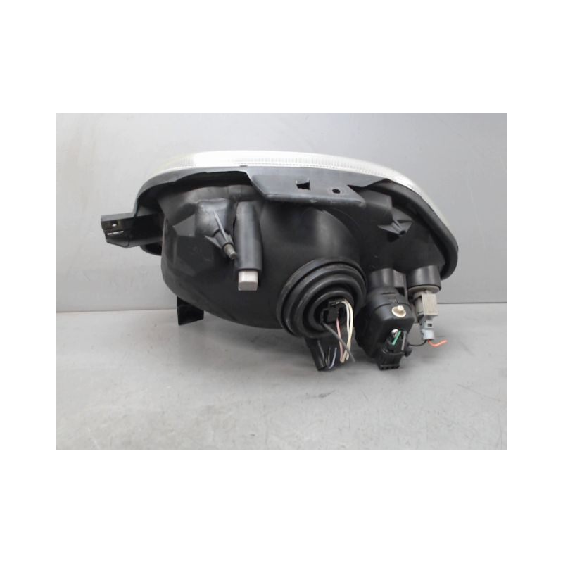 PHARE DROIT RENAULT CLIO