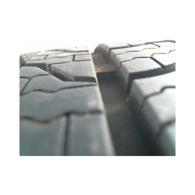Paire de pneus APLUS A909 215 55 16 97 V