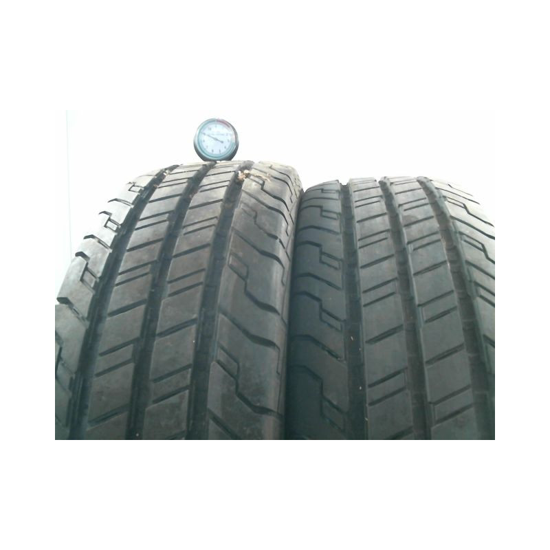 Paire de pneus CONTINENTAL CONTI VAN CONTACT 100 195 65 16 104 T