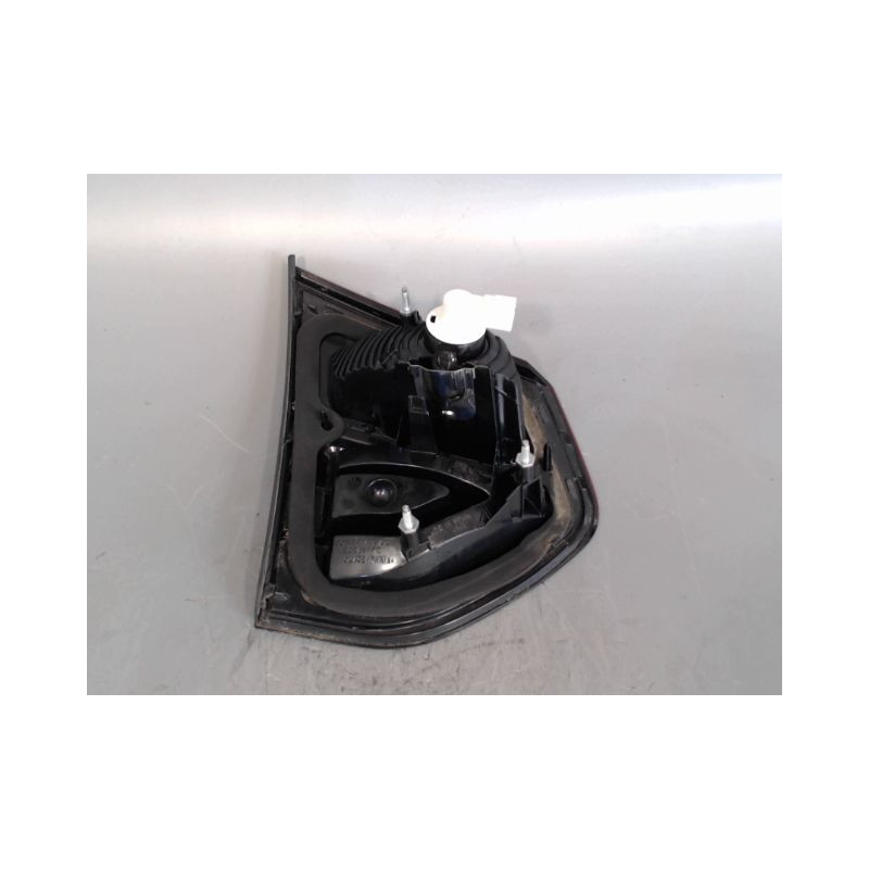 FEU ARRIERE INTERIEUR DROIT CITROEN C4 PICASSO 007-