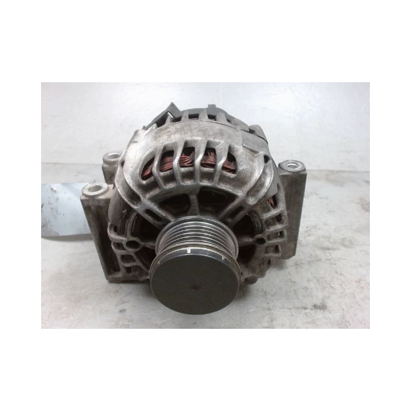 ALTERNATEUR OPEL CORSA