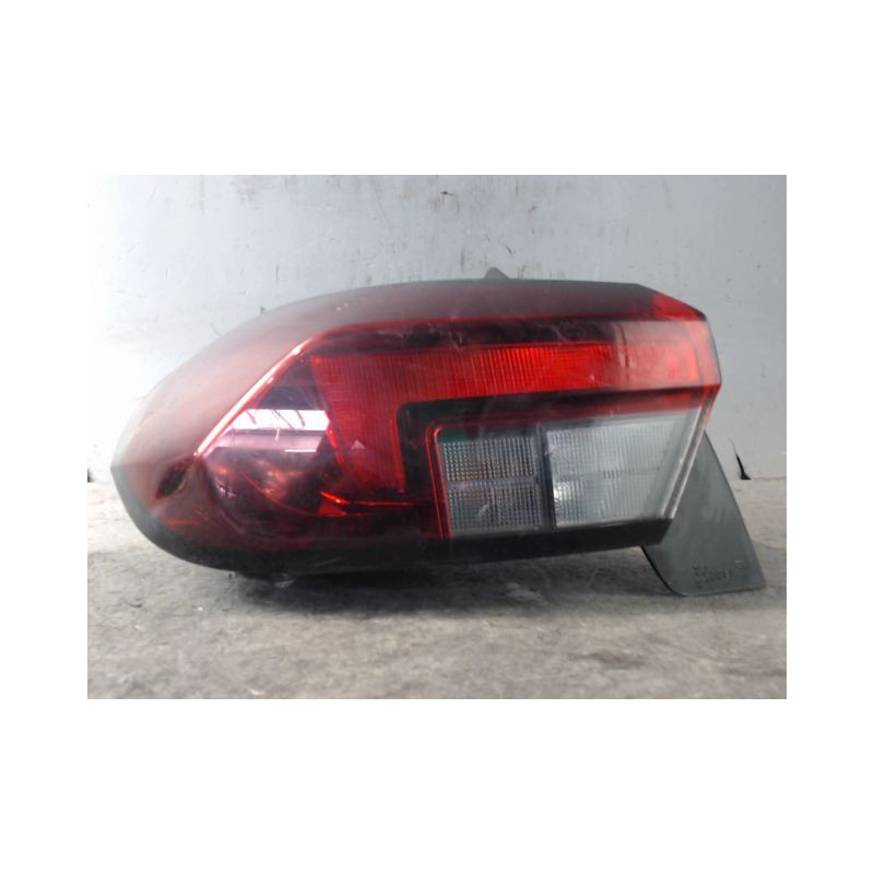 FEU ARRIERE GAUCHE  OPEL CORSA 2010-