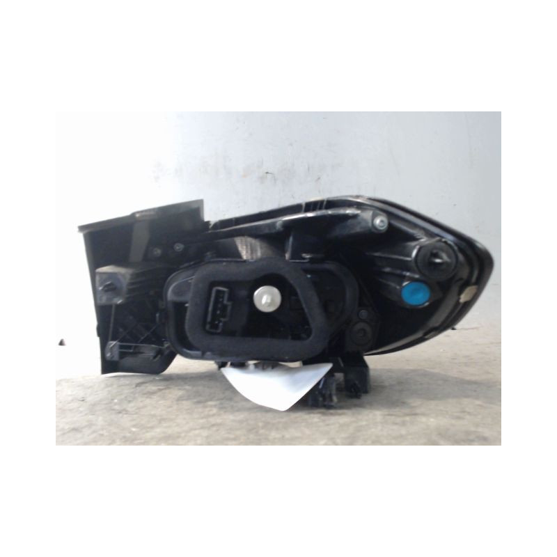 FEU ARRIERE GAUCHE  OPEL CORSA 2010-