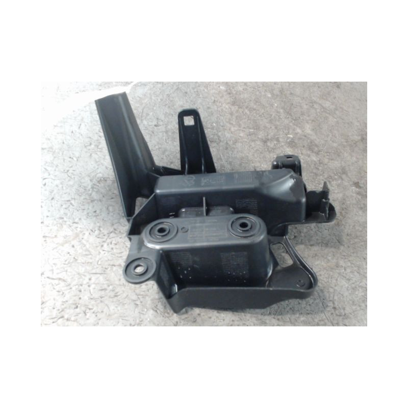 SUPPORT PARE-CHOC ARD OPEL CORSA 2010-