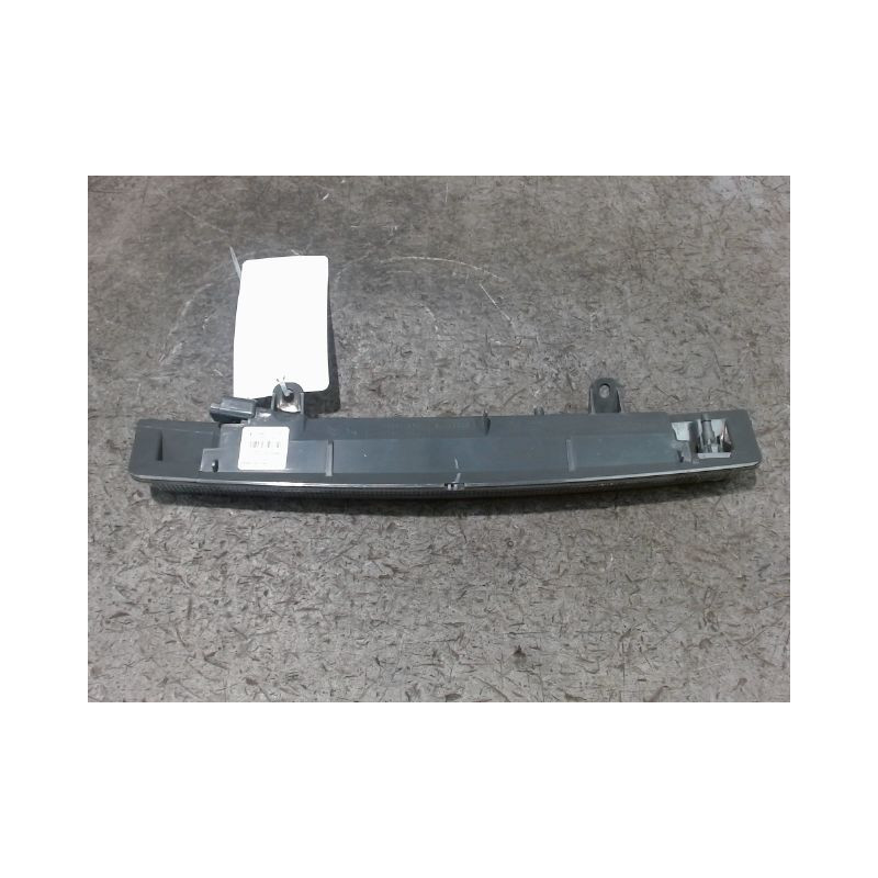 FEUX STOP SUPPLEMENTAIRE OPEL CORSA 2010-