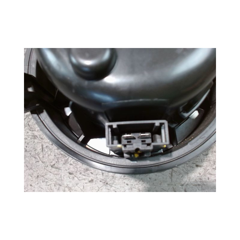 MOTEUR VENTILATEUR CHAUFFAGE OPEL CORSA 2010-