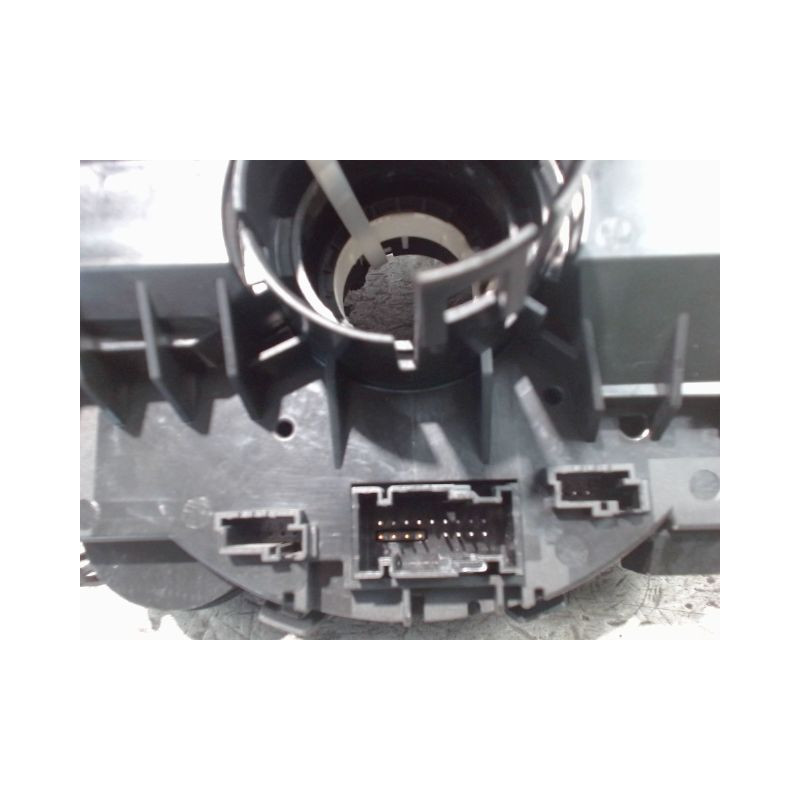 BLOC COMMODOS OPEL CORSA 2010-
