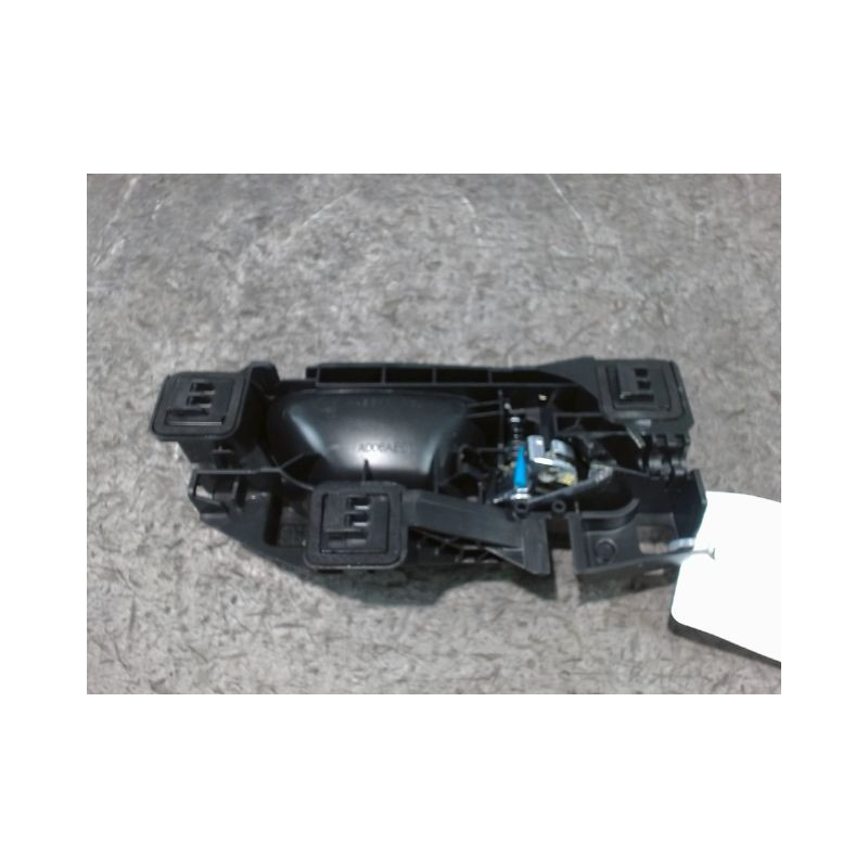 POIGNEE INTERIEURE PORTE AVANT GAUCHE OPEL CORSA 2010-