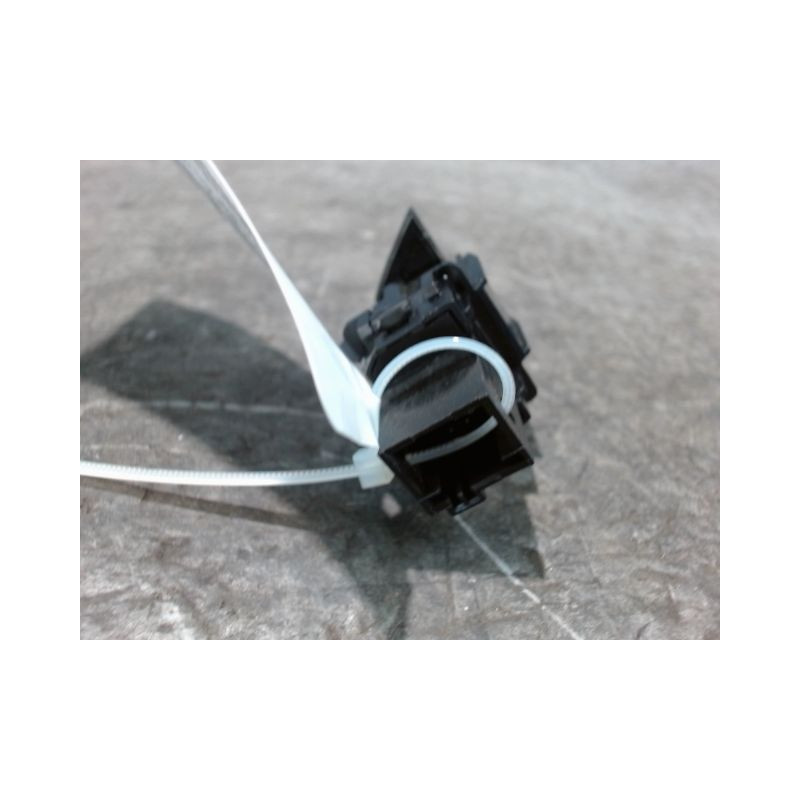 BOUTON DE WARNING OPEL CORSA 2010-