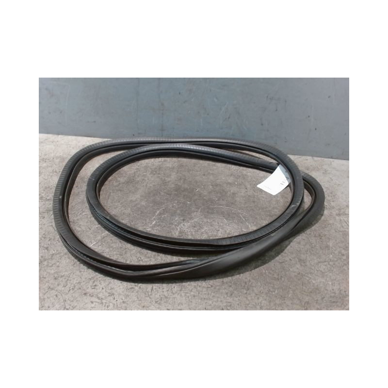 JOINT PORTE AVANT DROIT OPEL CORSA 2010-