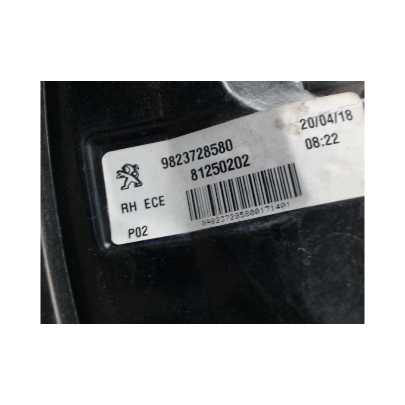 FEU ARRIERE DROIT PEUGEOT 308