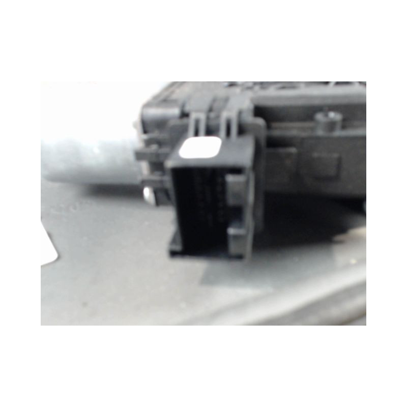 MECANISME+MOTEUR LEVE-GLACE AVANT DROIT SKODA FABIA 2 TDI 80