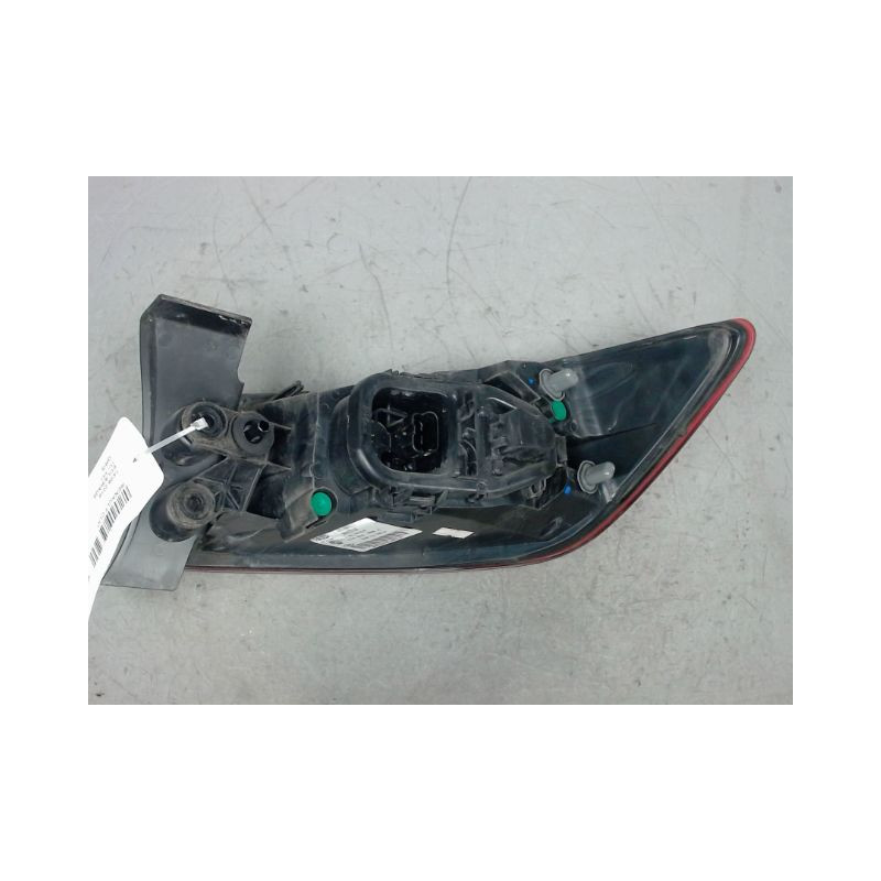 FEU ARRIERE GAUCHE  RENAULT CLIO