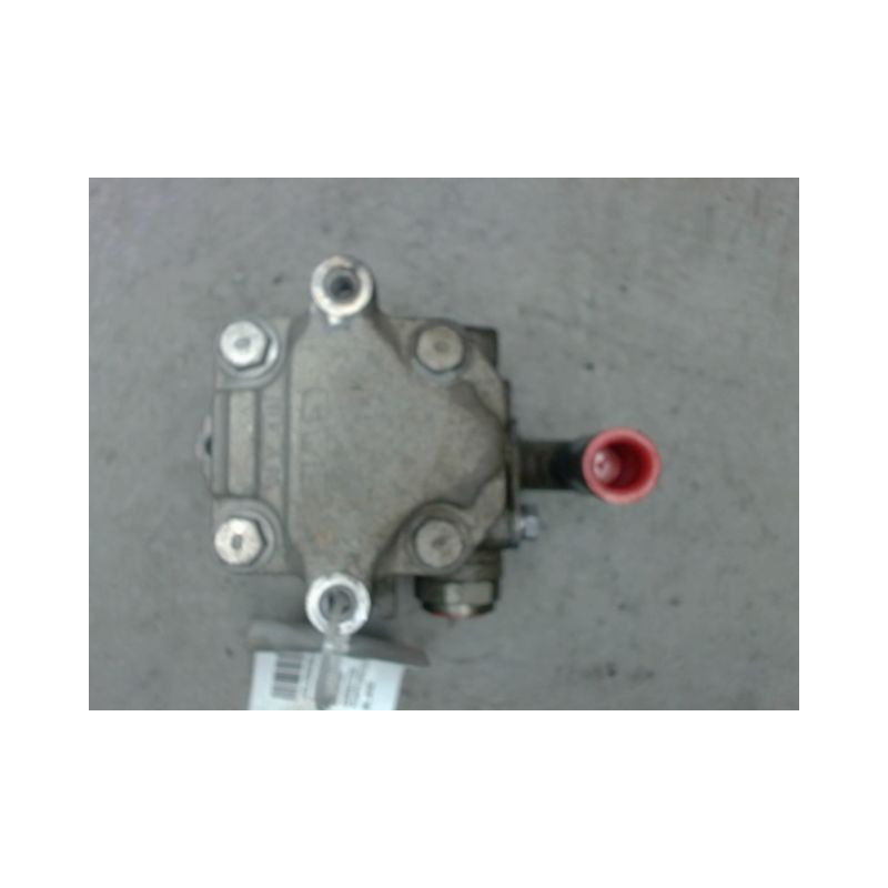 POMPE DIRECTION ASSISTEE VOLKSWAGEN CADDY VAN 2004-