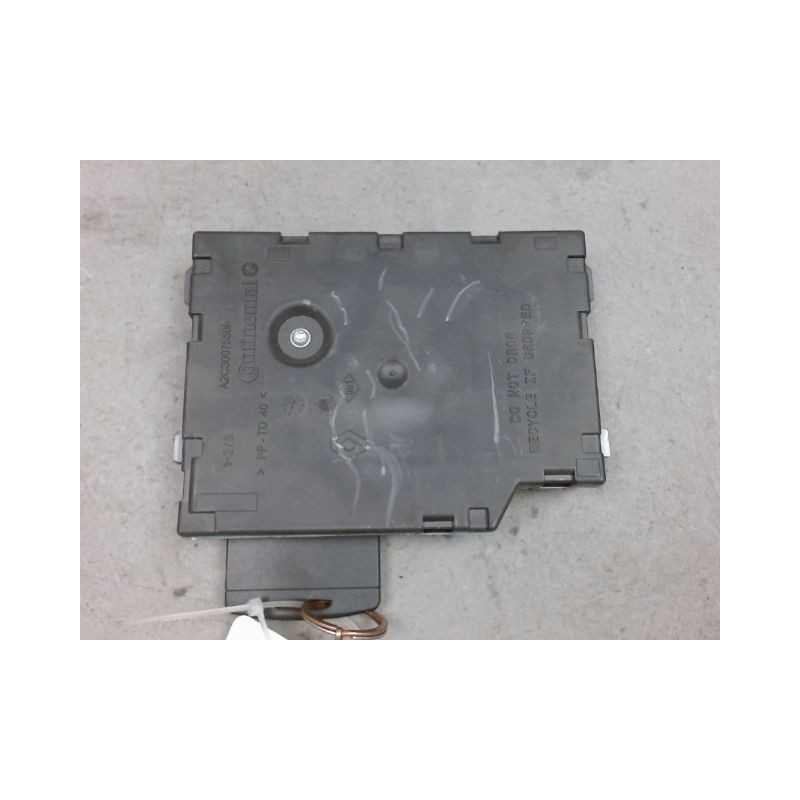 LECTEUR DE CARTE RENAULT CLIO