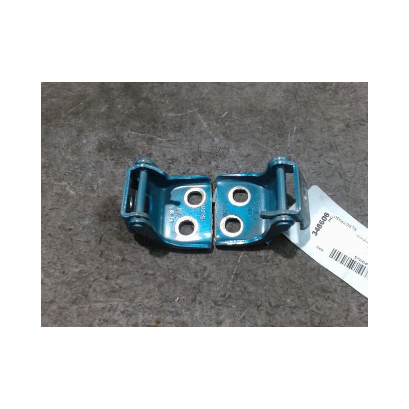 CHARNIÈRE PORTE AVD DACIA SPRING