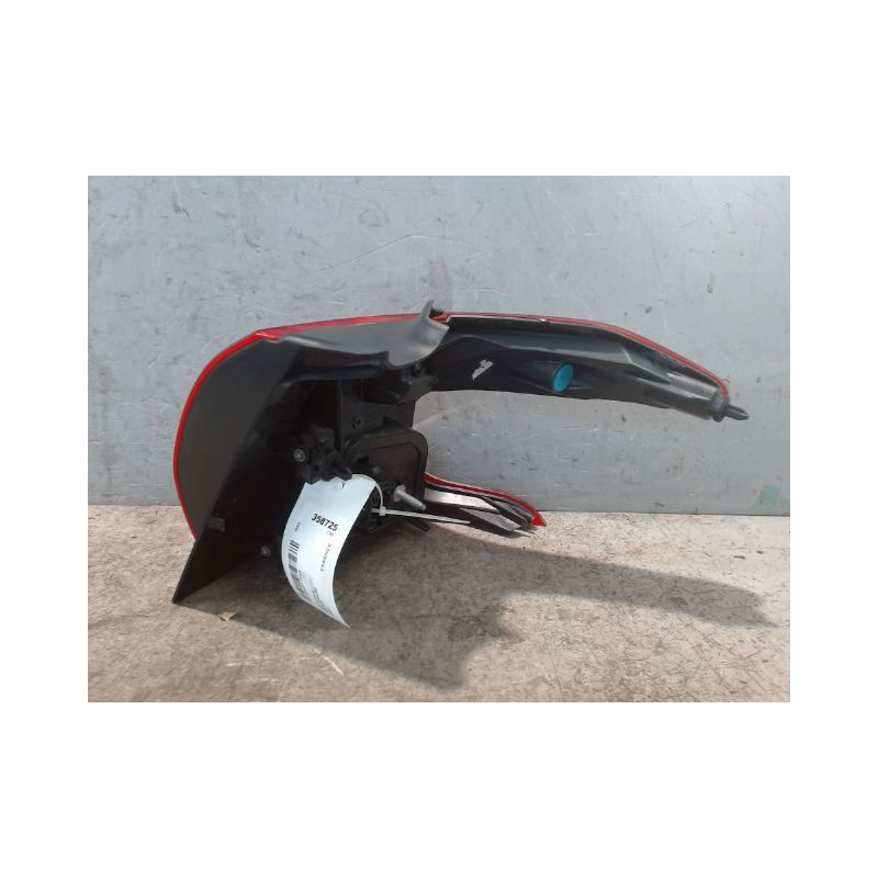 FEU ARRIERE GAUCHE  PEUGEOT 2008