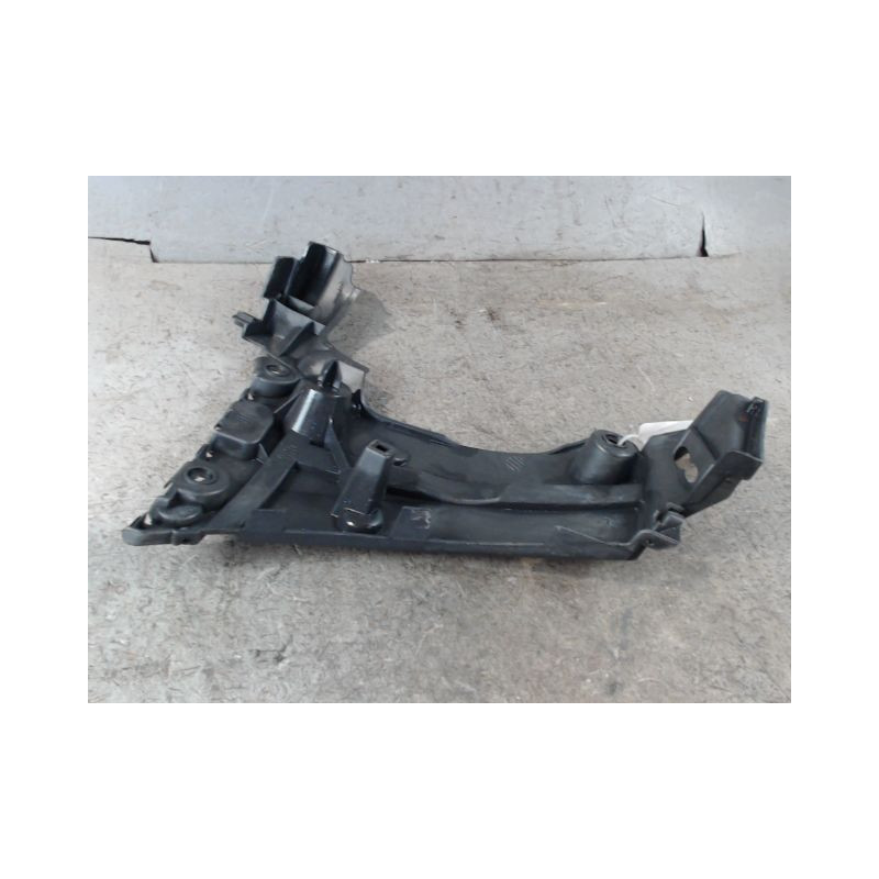 SUPPORT PARE-CHOC ARD RENAULT KANGOO