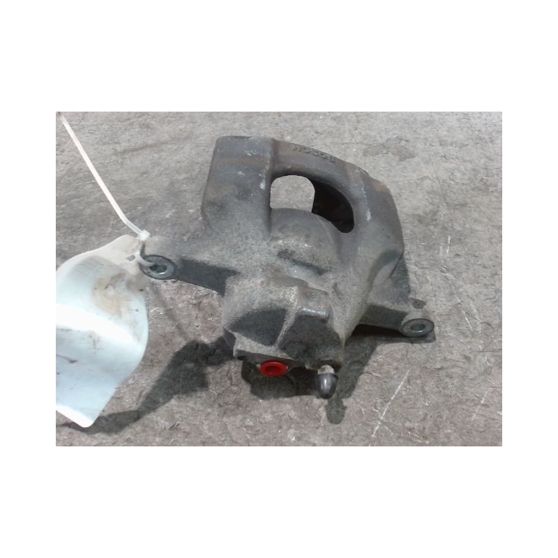 ETRIER DE FREIN AVANT DROIT PEUGEOT 108