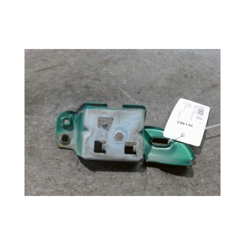 SUPPORT PARE-CHOC AVD RENAULT TWINGO PH.3 2000-2007