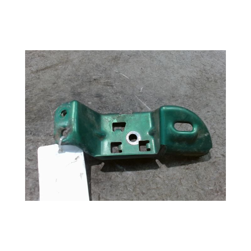 SUPPORT PARE-CHOC AVG RENAULT TWINGO PH.3 2000-2007