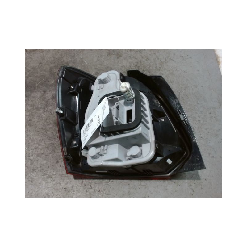 FEU ARRIERE DROIT VOLKSWAGEN POLO 2005-
