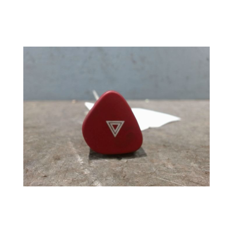 BOUTON DE WARNING CITROEN C3 2005-