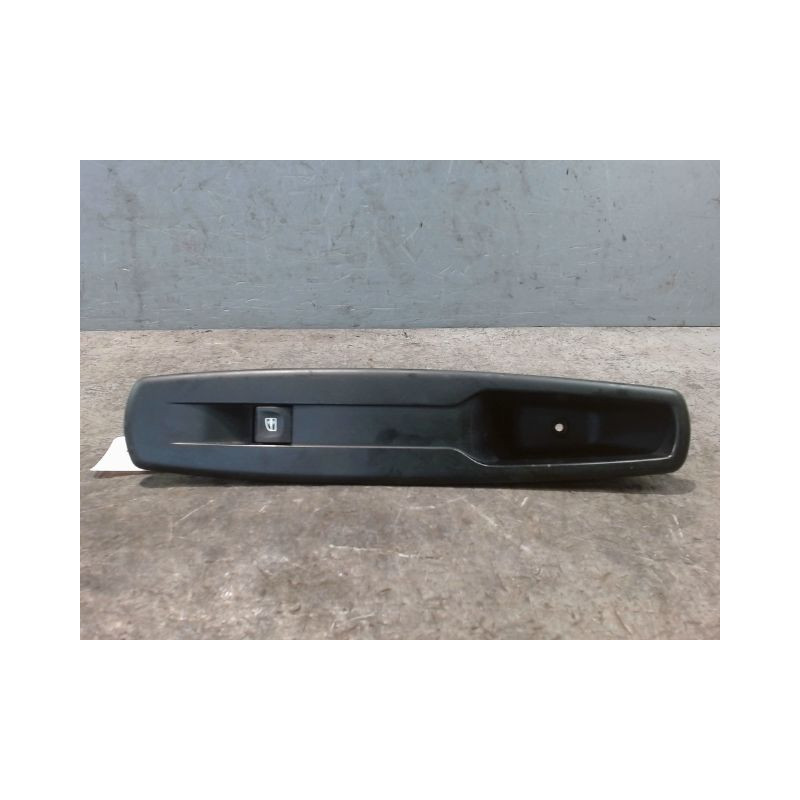 COMMANDE LEVE-GLACE PORTE AVD RENAULT MEGANE III ESTATE 09-