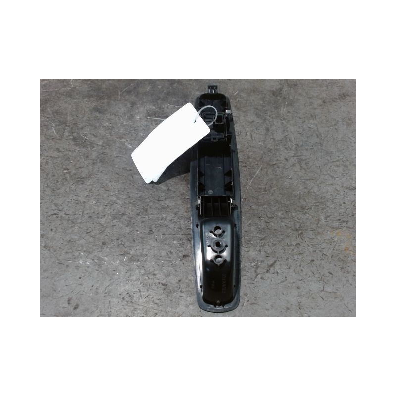 COMMANDE LEVE-GLACE PORTE AVD RENAULT MEGANE III ESTATE 09-