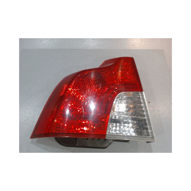 FEU ARRIERE GAUCHE  VOLVO S40