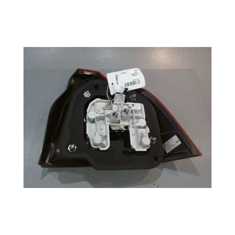 FEU ARRIERE GAUCHE  VOLVO S40